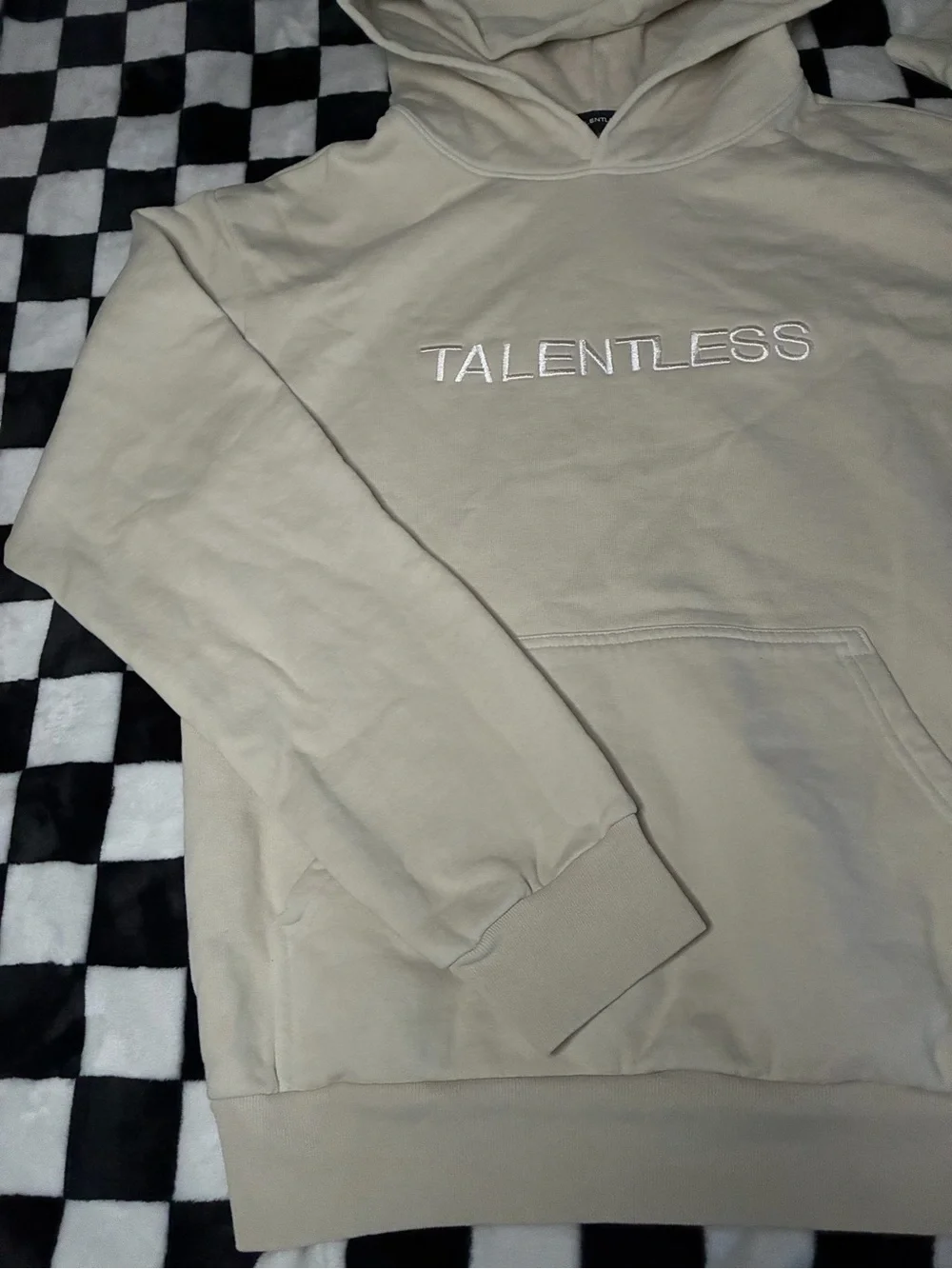 🆕 NWOT TALENTLESS Circle Logo Embroidered Hoodie Black Size Small_2